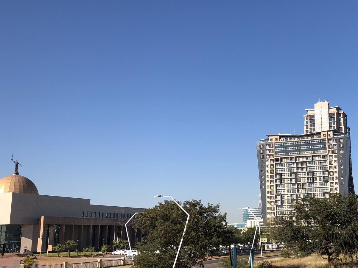 Urban Awe Apartment-Itowers 23Rd Floor Gaborone Extérieur photo