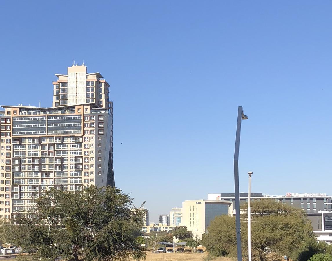 Urban Awe Apartment-Itowers 23Rd Floor Gaborone Extérieur photo